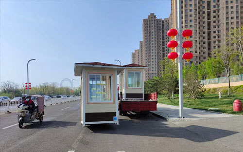 金屬雕崗?fù)? alt=