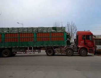 鋼板掛車(chē)?yán)? border=